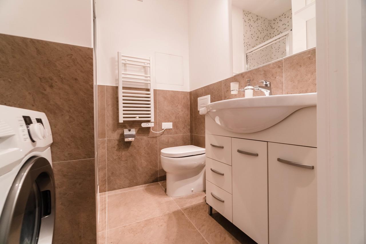 The Arc Residence Astana Bagian luar foto